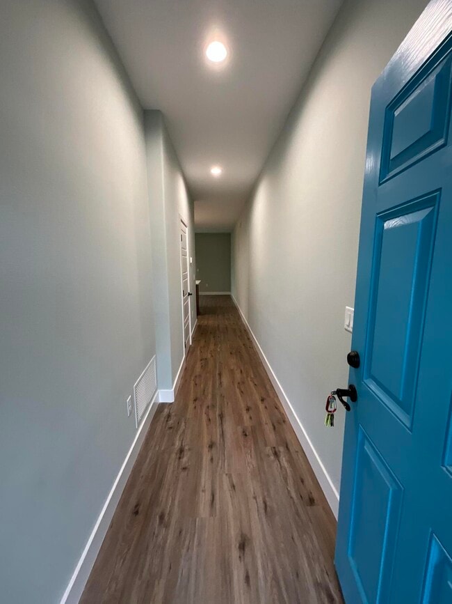 Building Photo - 820 Paddleboard Ct