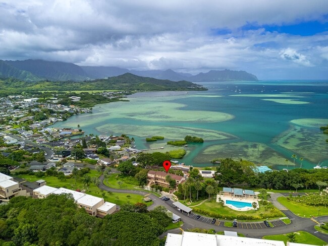 Building Photo - Experience Island Living at Its Finest in ...