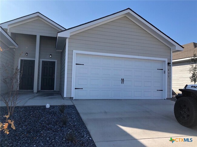 Building Photo - 635 Ashers Pl