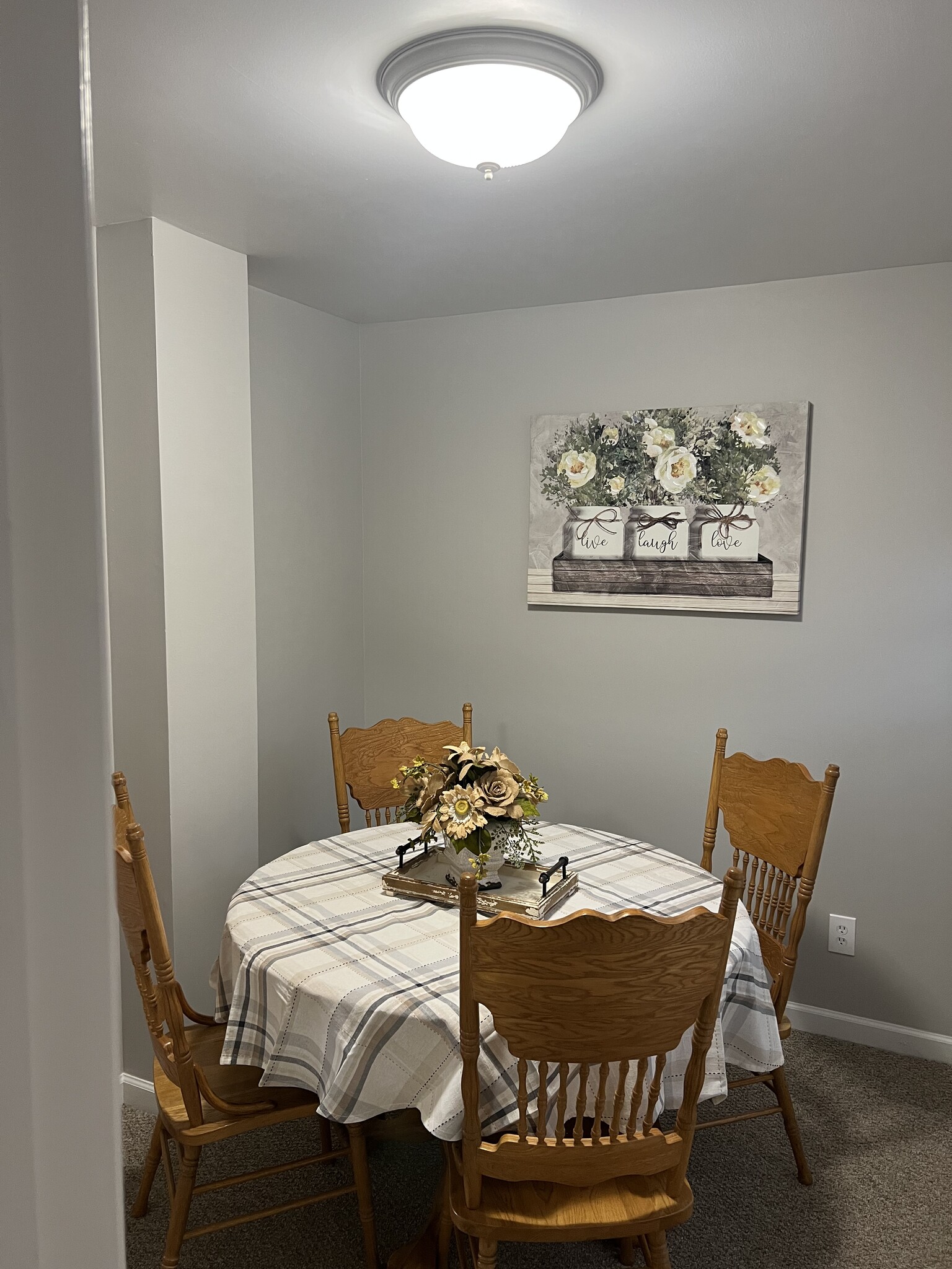 Building Photo - 14 1st St