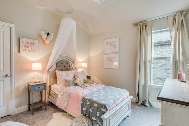 Building Photo - 2103 Silsbee Ct