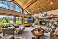 Building Photo - 1480 Ormsby Dr