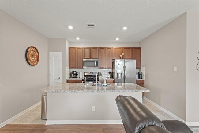 Building Photo - 20868 Langworth Pl