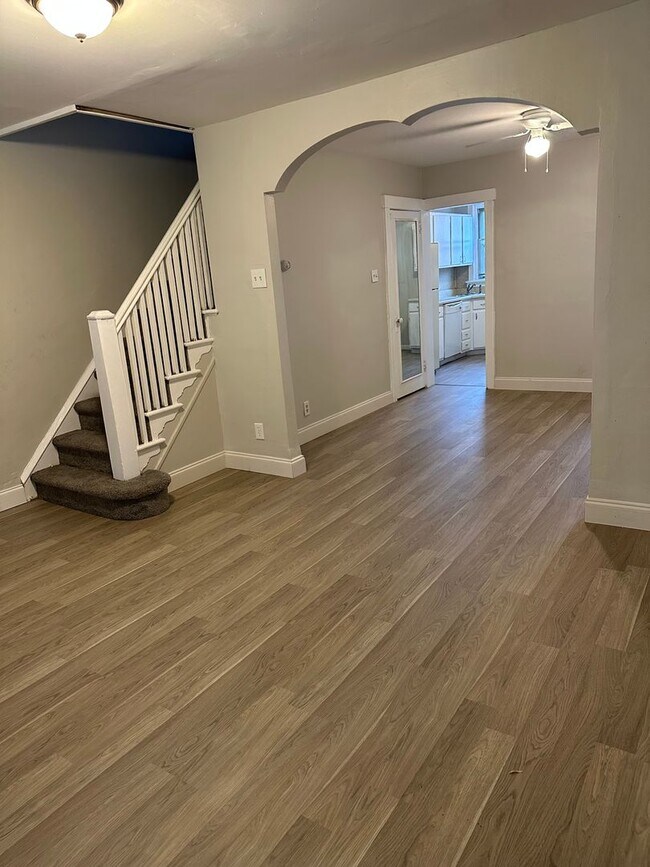 Building Photo - 3 Bedroom Home in Bridesburg for Rent!