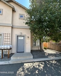 Building Photo - 408 10th St