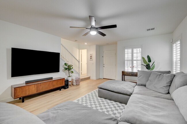 Building Photo - Beautiful Two Story Home Ready for Immediate Move-In