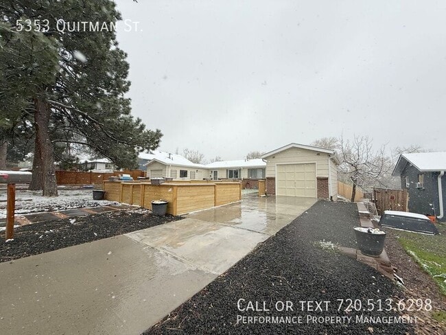 Building Photo - 5353 Quitman St