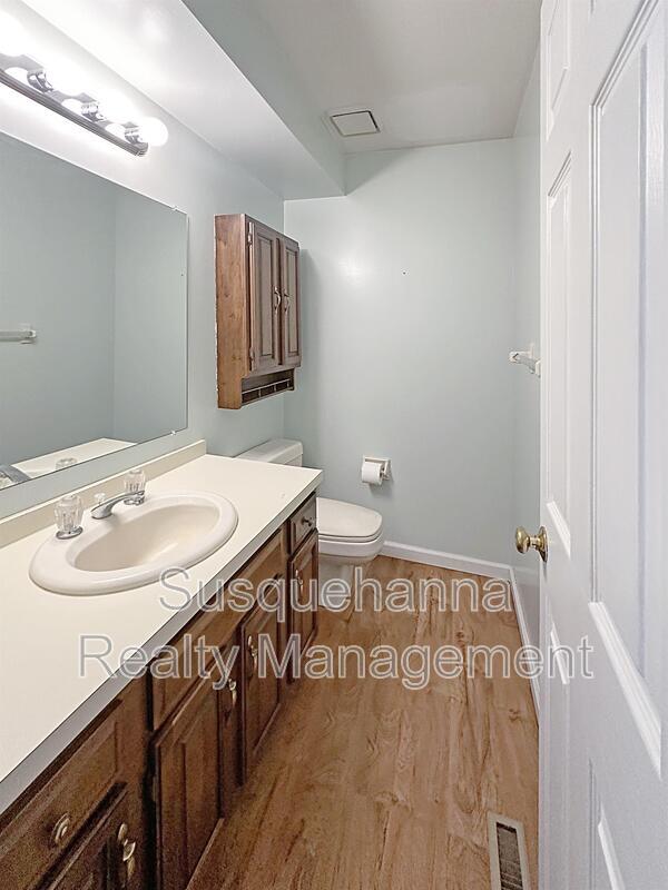 Building Photo - 1120 Galway Ct