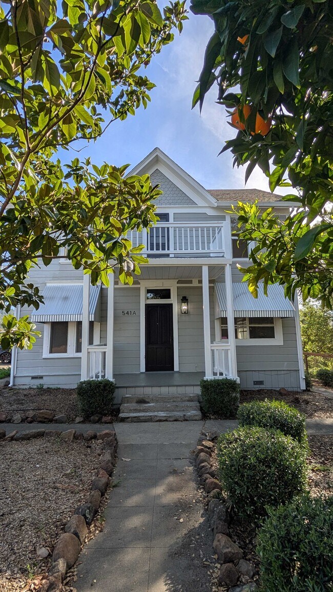 Building Photo - 541 Mason St