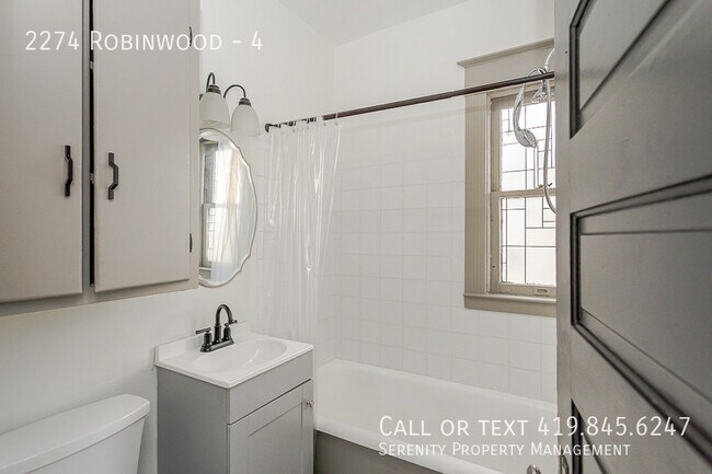 Building Photo - 2274 Robinwood-4