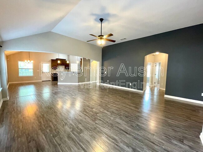 Building Photo - 347 Noddy Rd