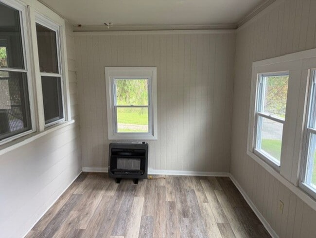 Building Photo - $1600 Ranch home for rent