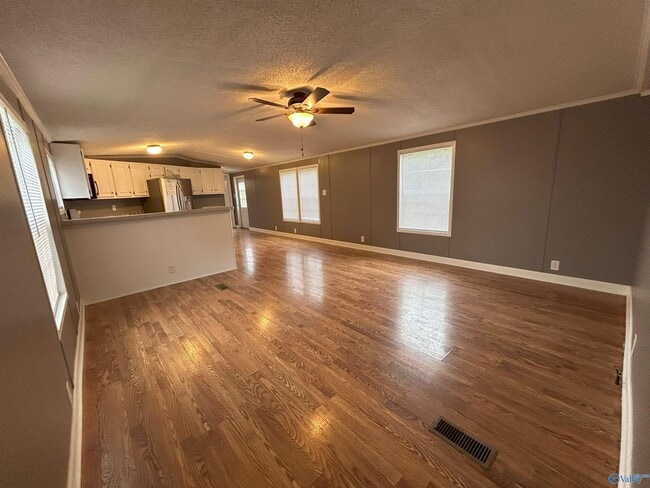 Building Photo - 15025 Hobbs Rd