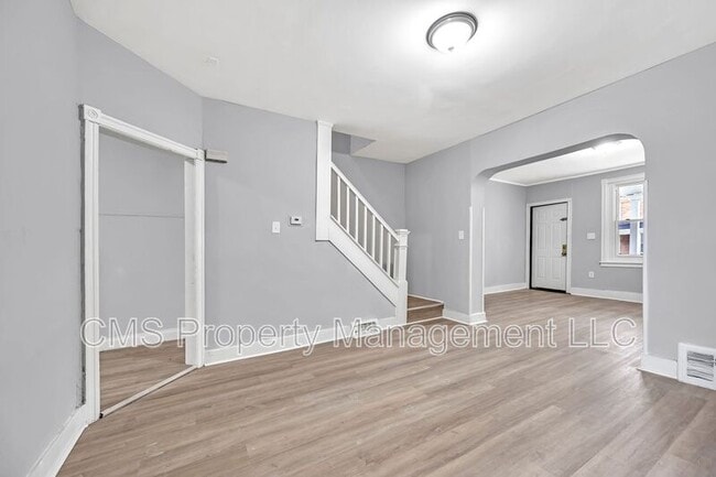 Building Photo - 21 Adella Ave