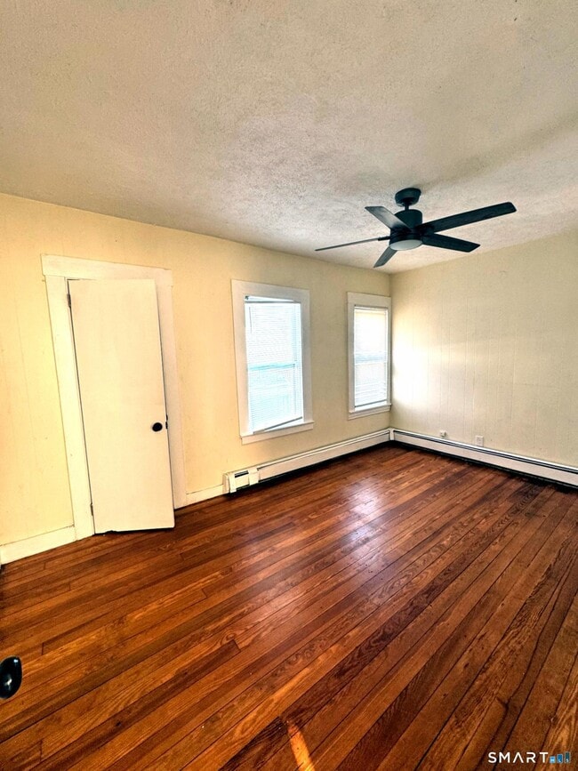 Building Photo - 175 Wilson St