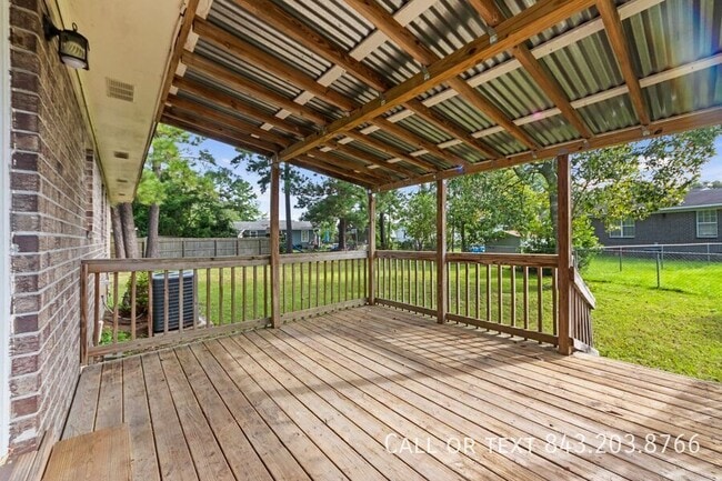 Building Photo - 625 Kristen Cir