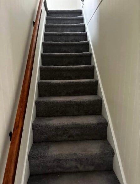 Building Photo - 1249 Main St