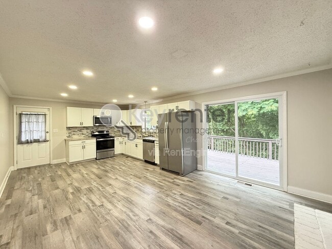Building Photo - 4630 Sherry Ln