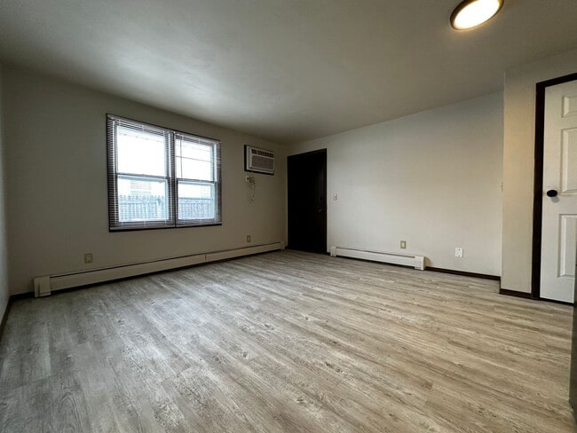 Building Photo - 1052 Winter Ln