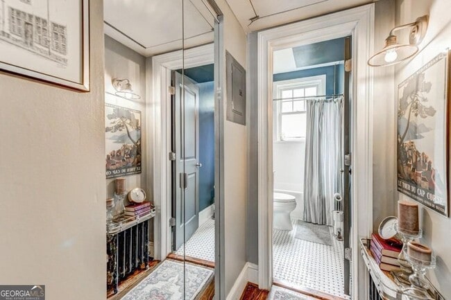 Building Photo - 28 Collier Rd NW