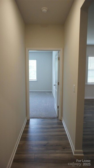 Building Photo - 137 Pampas Pl