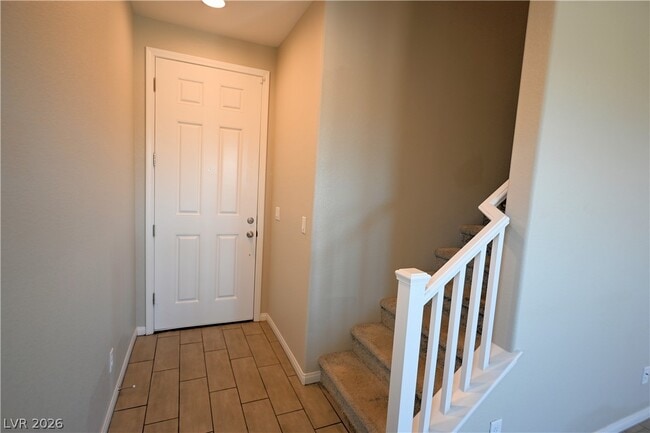 Building Photo - 10205 Starlit Cyn Ct