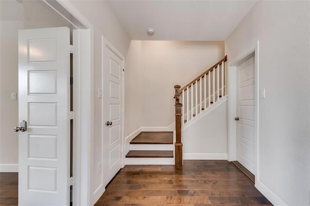 Building Photo - 1310 Branchwood Pl