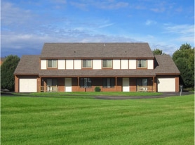 Building Photo - 1100 Mont Croix Dr
