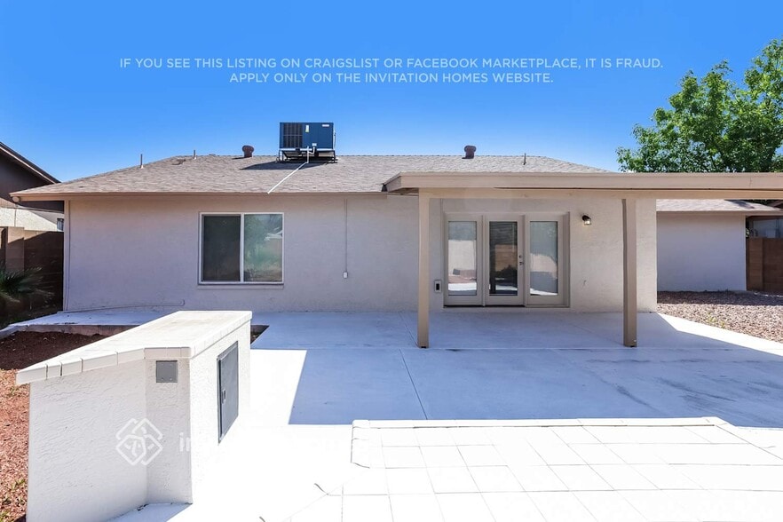 Building Photo - 3154 W Hartford Dr