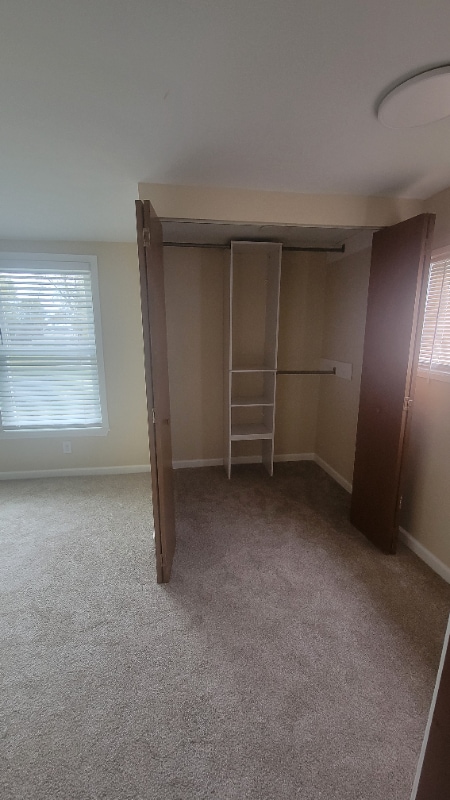 Building Photo - 1935 Cherry Valley Rd