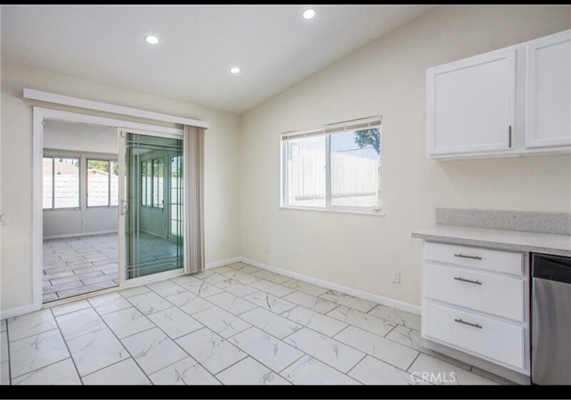 Building Photo - 7312 Palmetto Ave