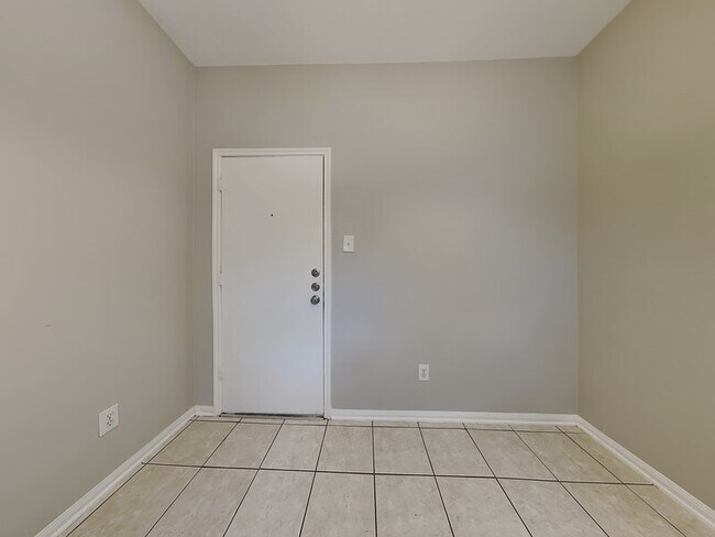 Building Photo - 22506 Spence Park Ct