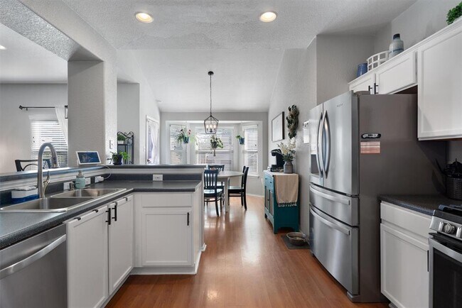 Building Photo - 3937 Eagles Nest St