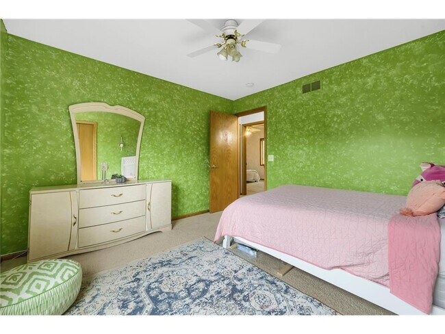 Building Photo - 3759 Greensboro Dr