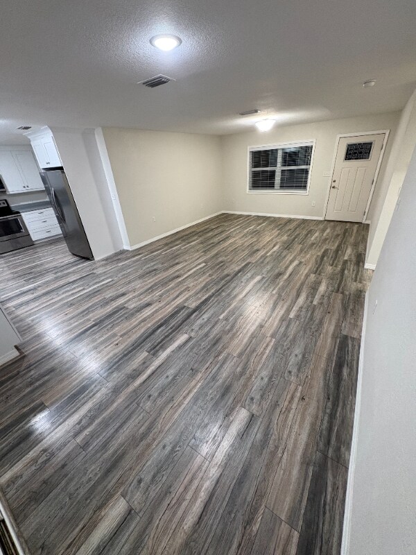 Building Photo - 680 N Court St