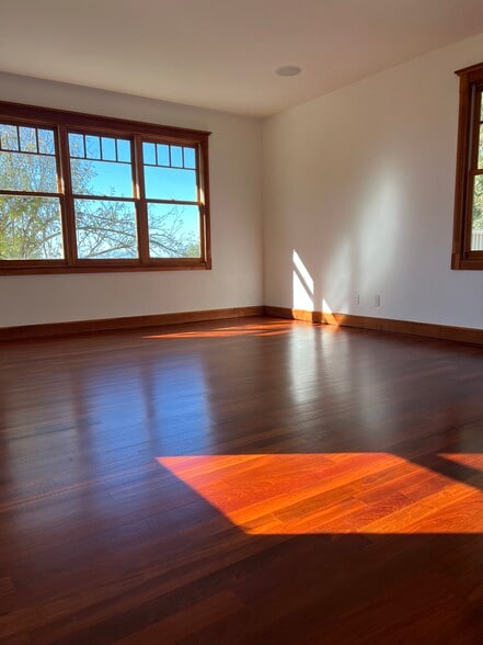 Building Photo - 5825 Saint Paul Ct