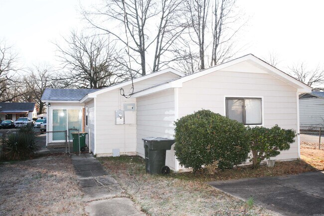 Building Photo - 4222 Zion St