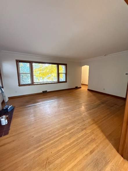 Building Photo - 2143 Marshall Ave