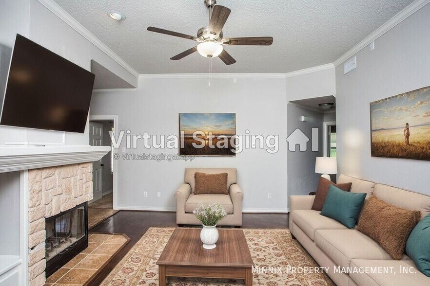 Building Photo - 6125 8th Dr