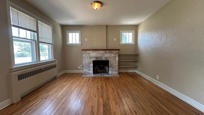 Building Photo - Great Duplex in Fort Collins