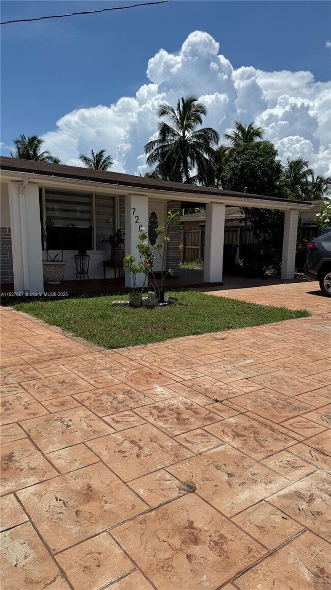 Building Photo - 7200 Granada Blvd