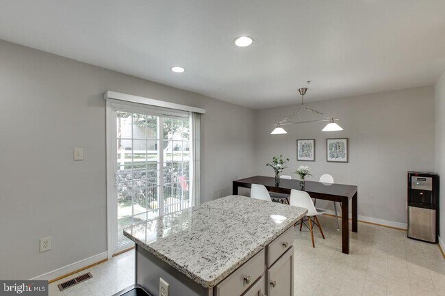 Building Photo - 1207 Pear Blossum Ct