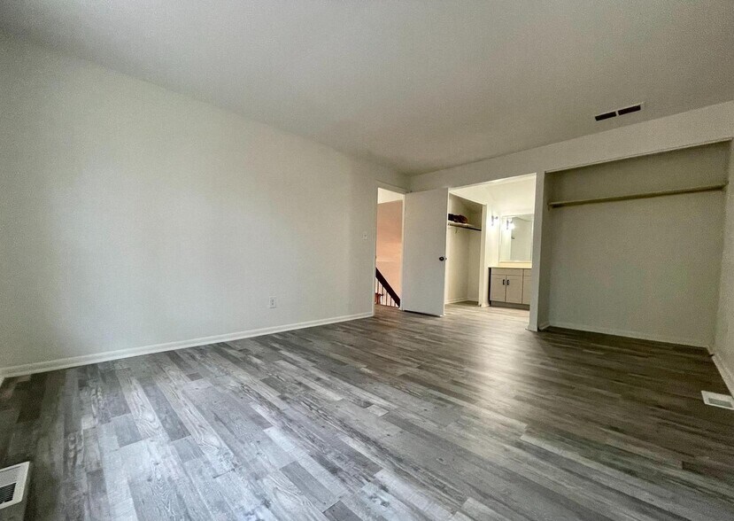 Building Photo - 4026 Jacinth Way