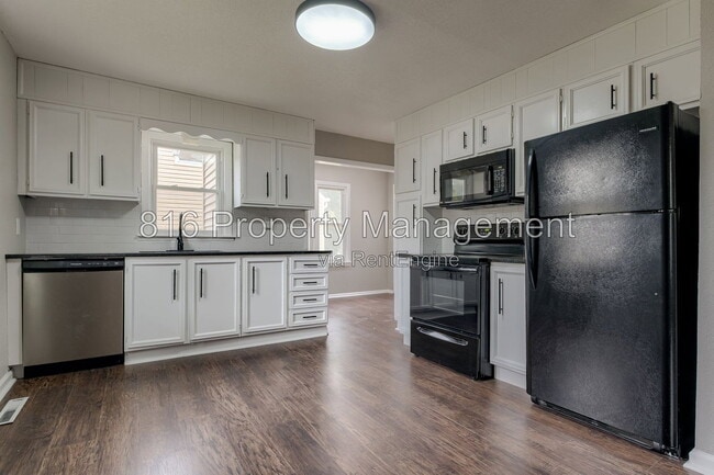 Building Photo - 429 NE 87th St