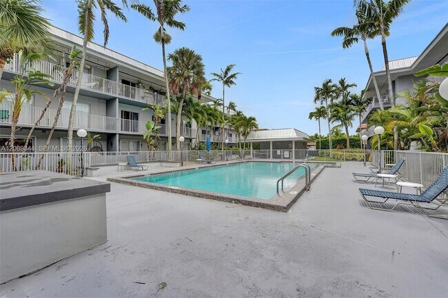 Building Photo - 7401 SW 82nd St