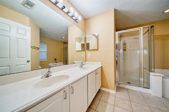 Building Photo - 2831 Hackamore Hollow Ln