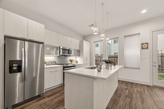 Building Photo - 4418 Bora Bora Ln