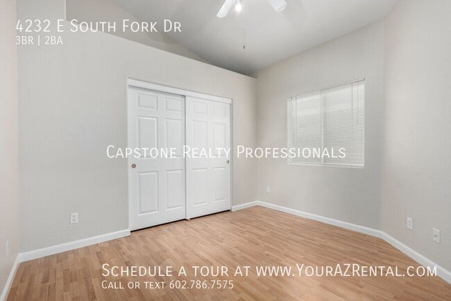 Building Photo - 4232 E South Fork Dr