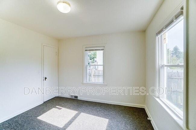 Building Photo - 919 Brookley Blvd