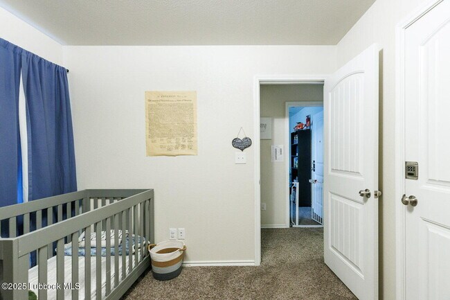 Building Photo - 3502 Saratoga Ave